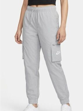 Nike Girls Light Grey Cargo Track Jogger Pants In Size Youth XL